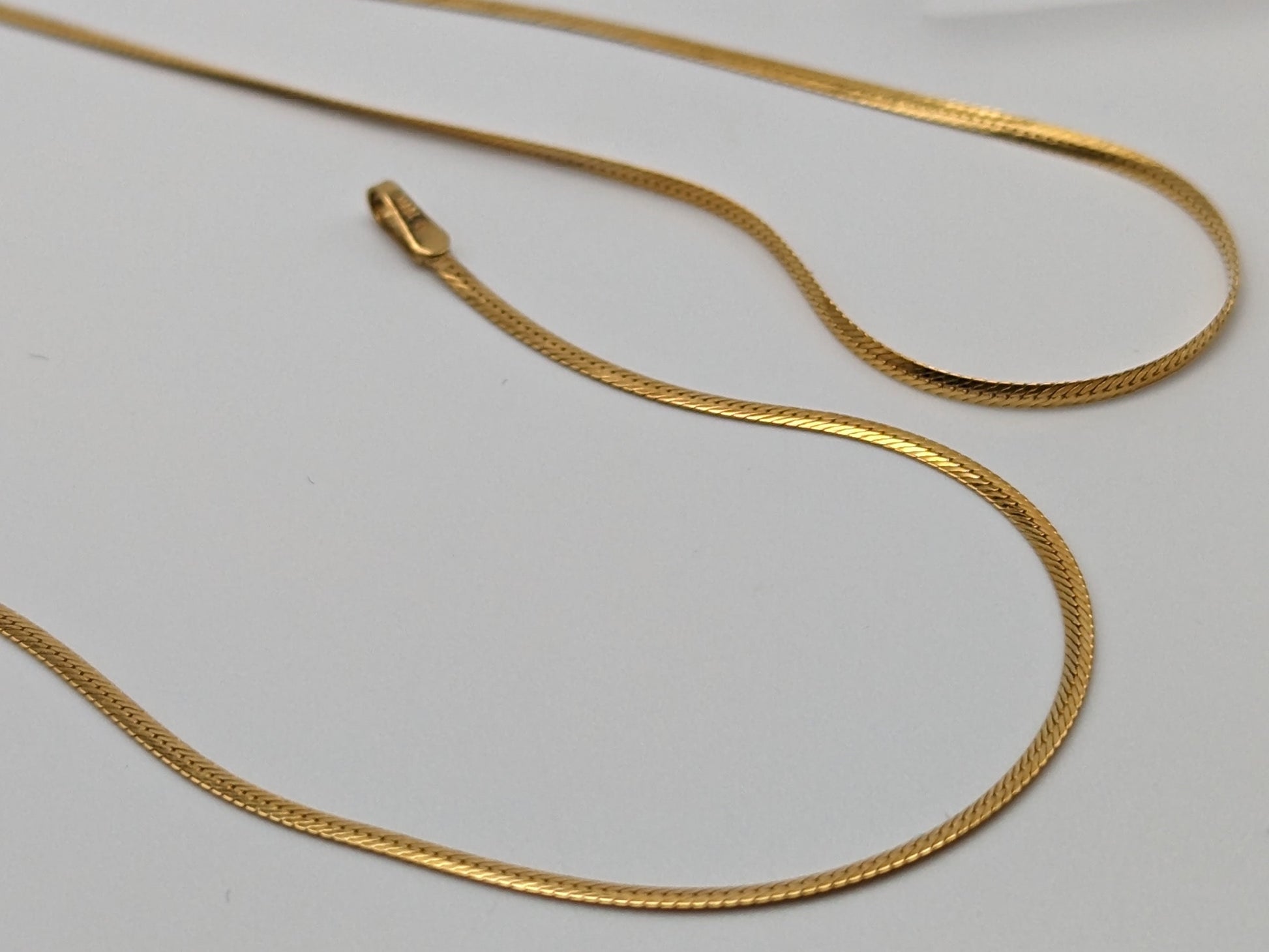 Yellow Gold 10k Herring Bone Necklace Leave Pendant 17.5" Gold Vine Pendant Snake Chain