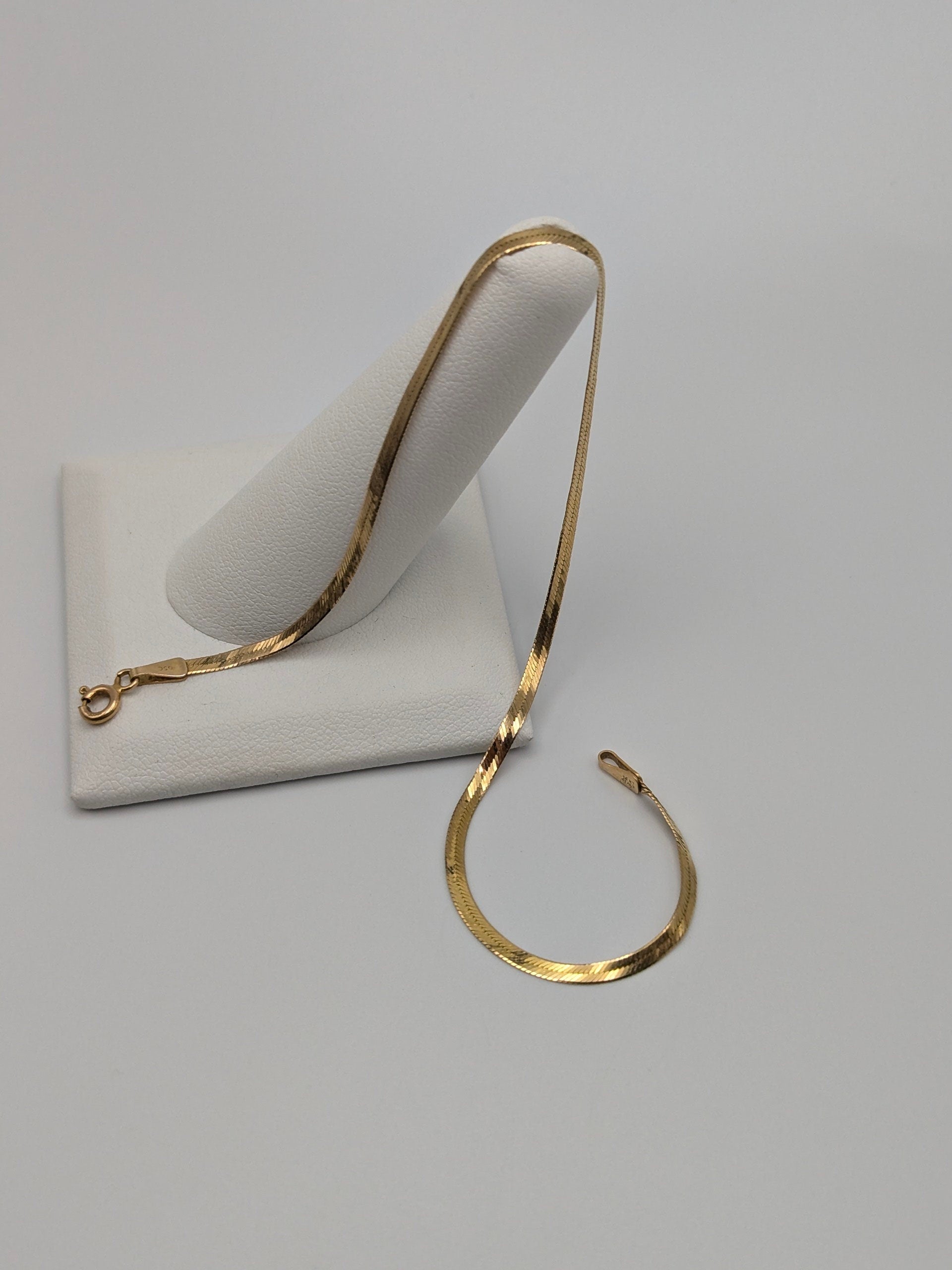 Yellow Gold 14k Italian Herring Bone Bracelet. 14k Herring Bone Chain Bracelet 9"