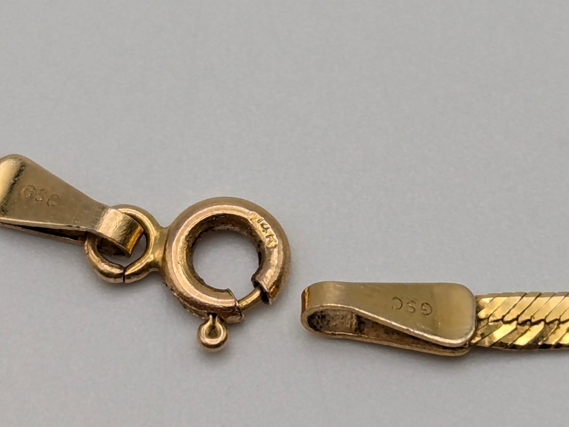 Yellow Gold 14k Italian Herring Bone Bracelet. 14k Herring Bone Chain Bracelet 9"