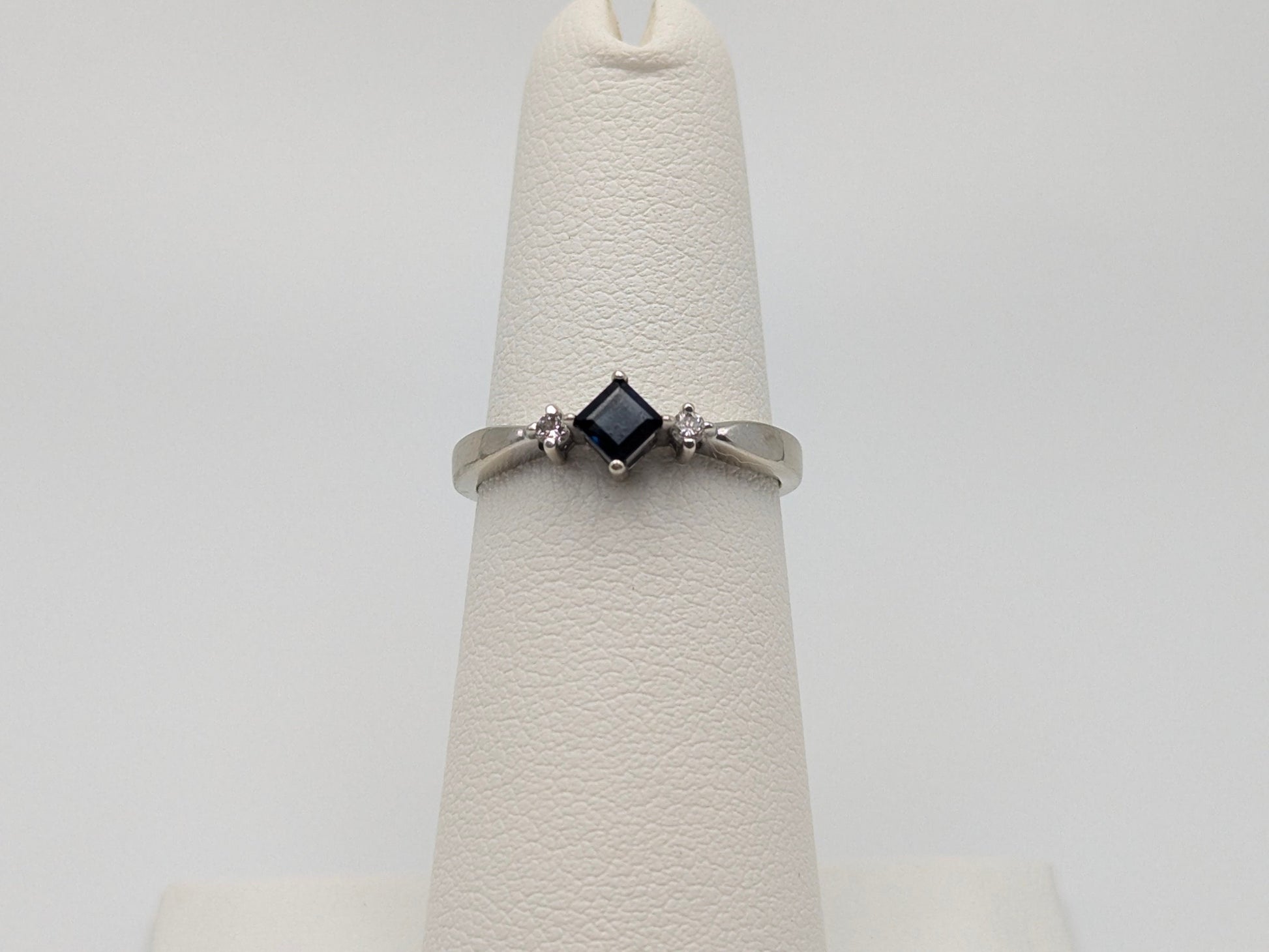 10k White Gold Sapphire Diamond Band Sapphire Solitare Promise Wedding Ring