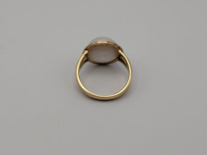 14k Mabe 14mm White Pearl Dome Ring. 14K Solitaire Pearl Triple Band. Cocktail Ring.