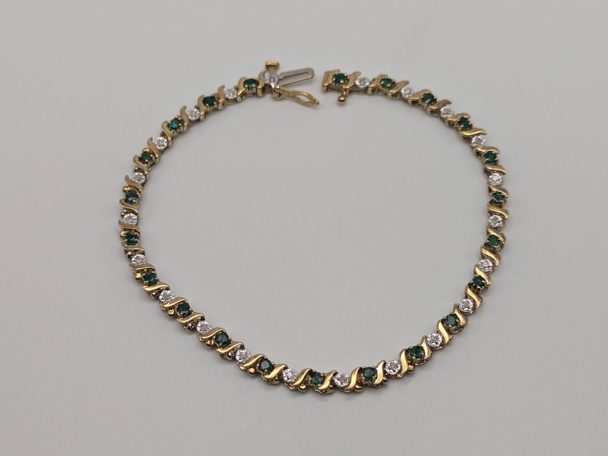 10k Solid Yellow Gold Emerald and Diamond Bracelet 5.7gr Diamond Tennis Bracelet 7"