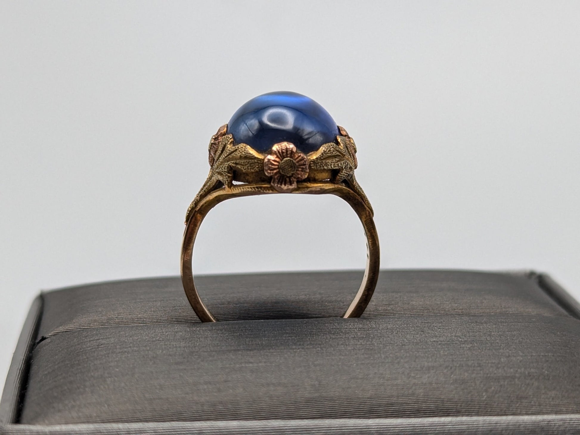 14k Vintage Yellow Gold Blue Sapphire Cabochon Ring Vintage Filigree Cabochon Cocktail Ring