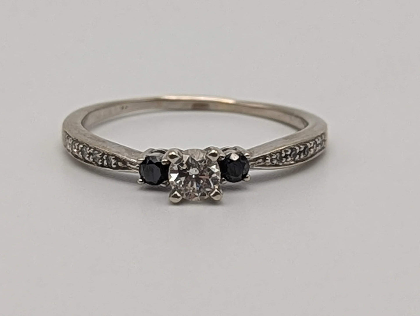 10k White Gold Black .25ct Diamond Triple Stone Engagement Ring Promise Band