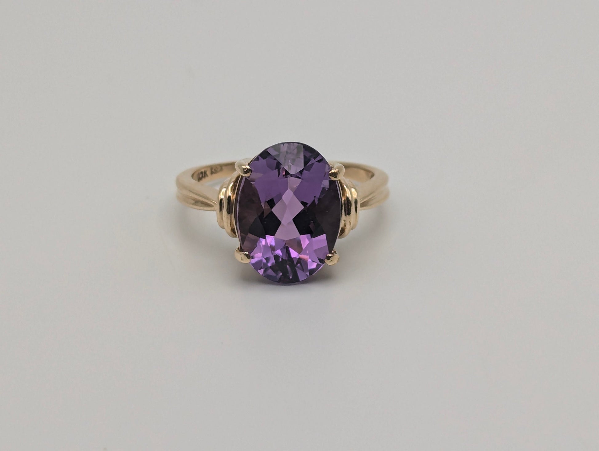 10k Yellow Gold Amethyst Diamond Ring. Vintage Promise Wedding Cocktail Band