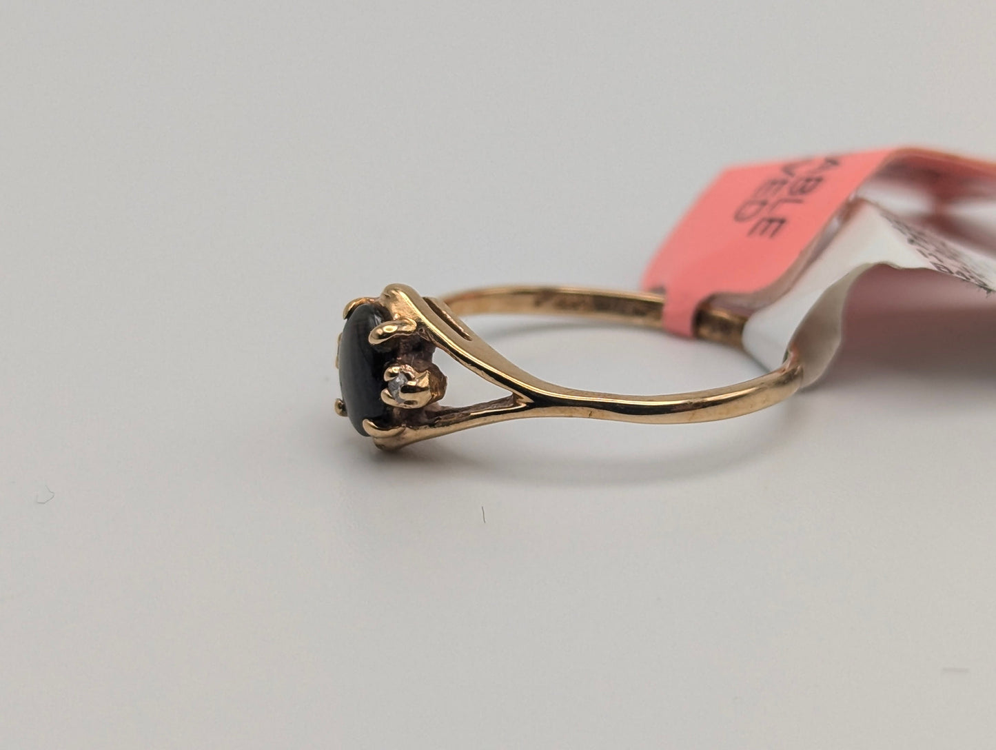 10k Yellow Gold Solitare Black Star Sapphire Diamond Band promise Ring