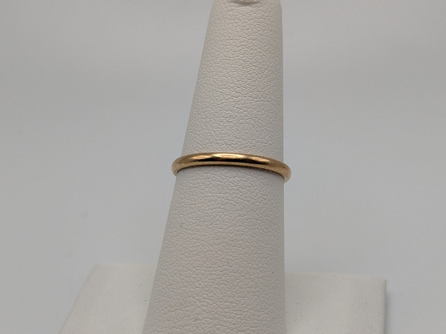 14k Yellow Gold 2mm Starfire Wedding Band Comfort Fit Wedding Ring. Anniversary Band.