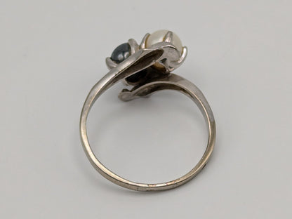 10k White Gold Antique Hematite Stone and Pearl Cluster Ring. Promise Ring.