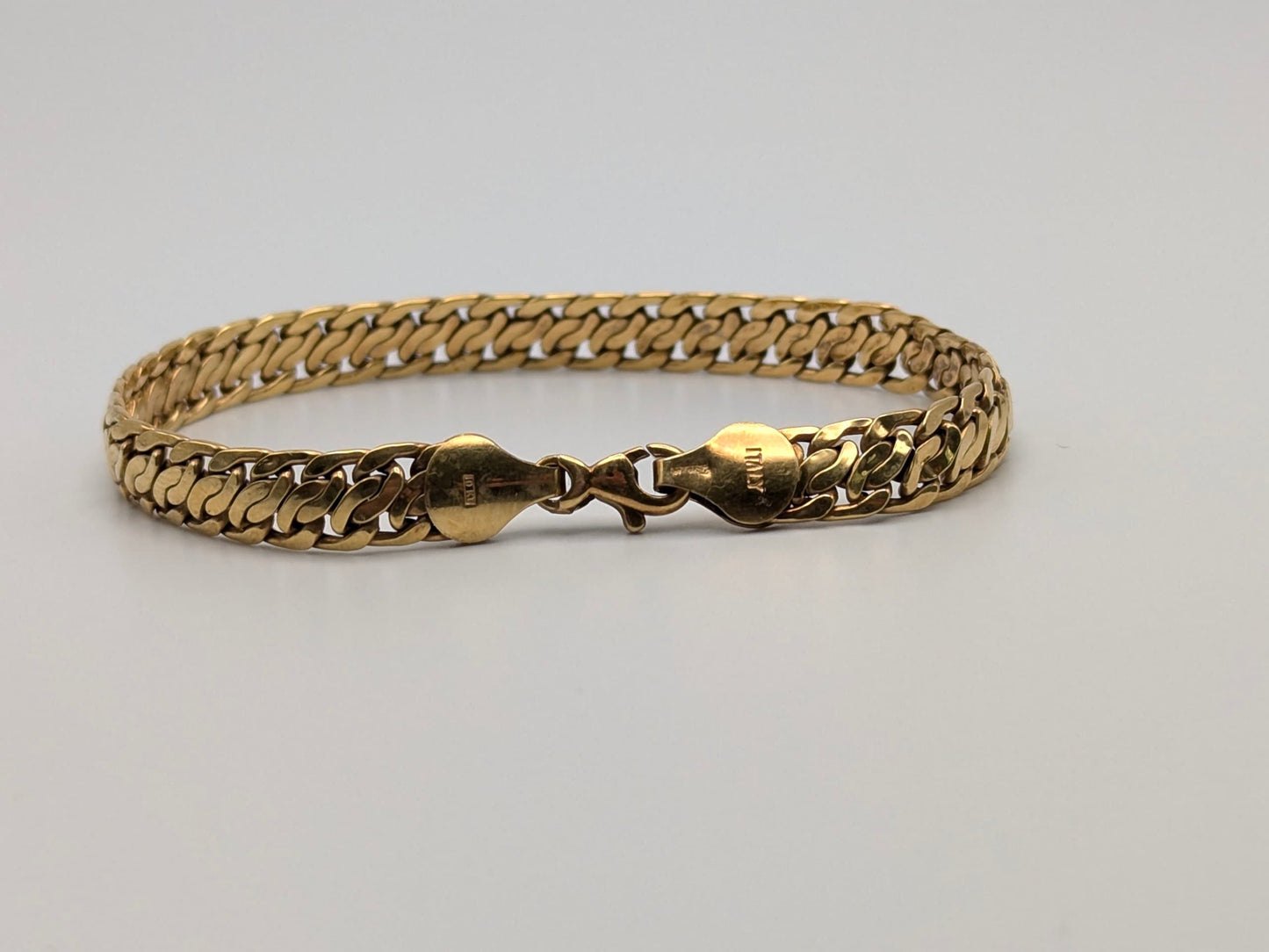 10k Italy 7mm Yellow Gold Double Link Italian Bracelet. 10k Interwoven Links Bracelet 7"