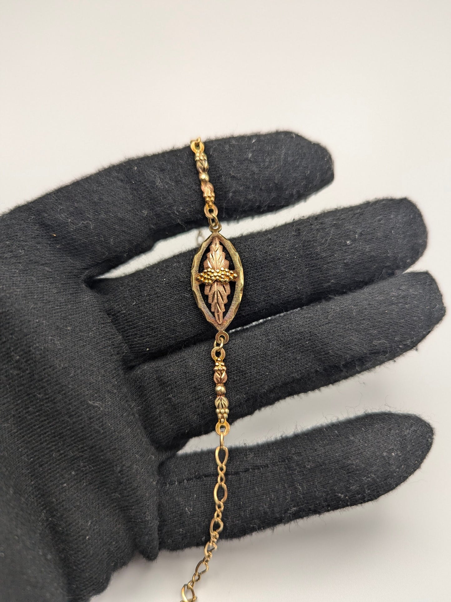 10k 12k Black Hills Gold Rose Gold Vine Bracelet. Black Hills Gold 10k Vine Bracelet.