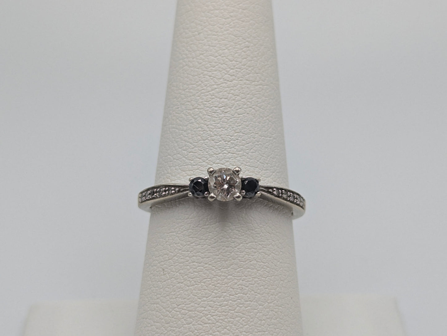 10k White Gold Black .25ct Diamond Triple Stone Engagement Ring Promise Band