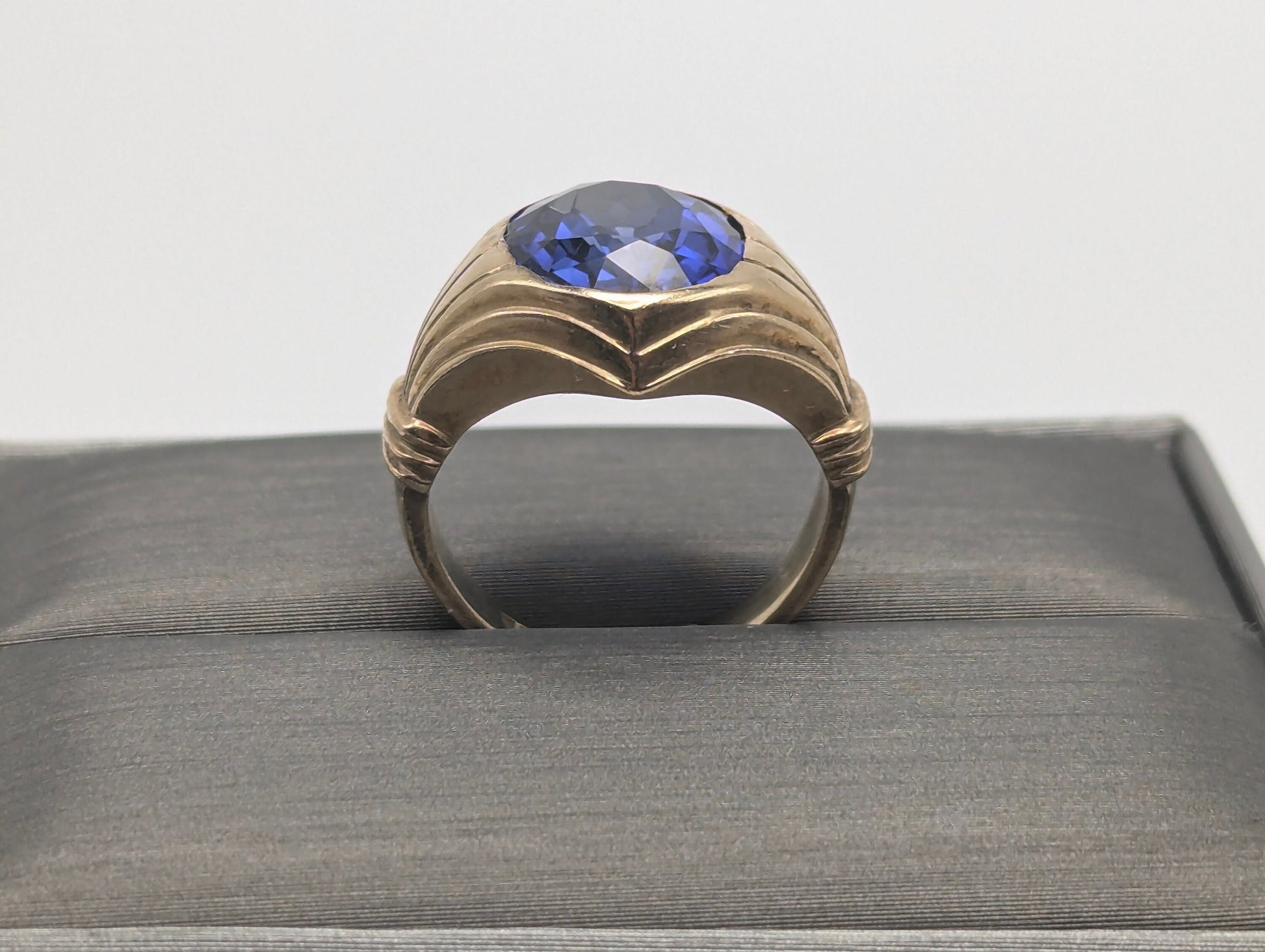 10k Yellow Gold 6gr Solitare Blue Sapphire Band Signet Pinky Ring Wedding Band