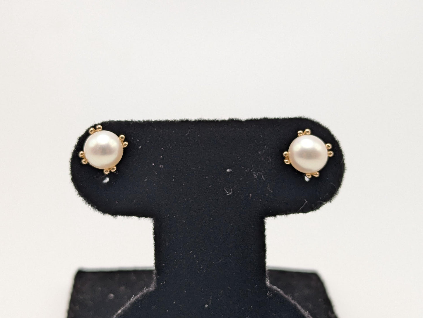 10k Yellow Gold Pearl Stud Earrings. White Pearl Studs 6.7 mm