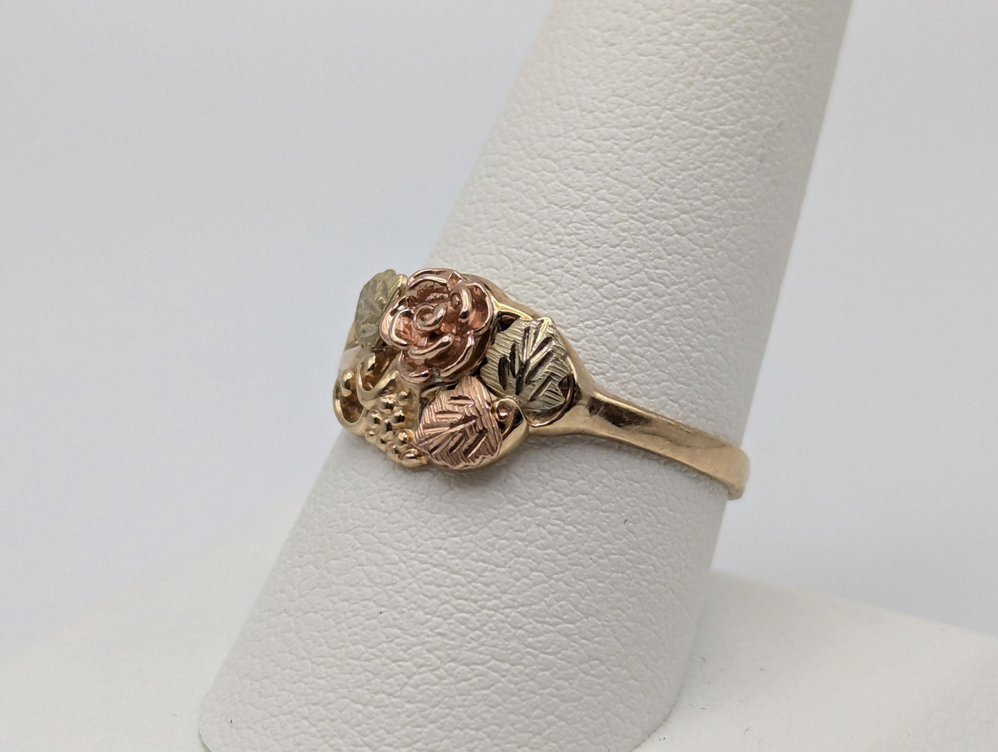 10k Multi-tone Gold Black Hills Signet Ring. Rose Gold Flower Vine Ring. Rose Ring.