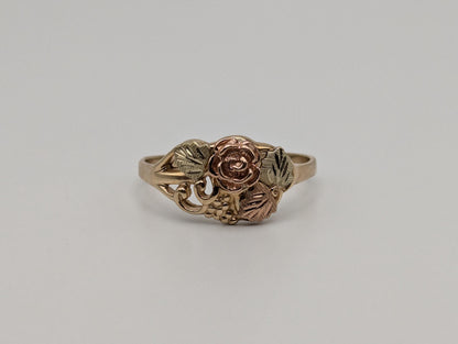 10k Multi-tone Gold Black Hills Signet Ring. Rose Gold Flower Vine Ring. Rose Ring.