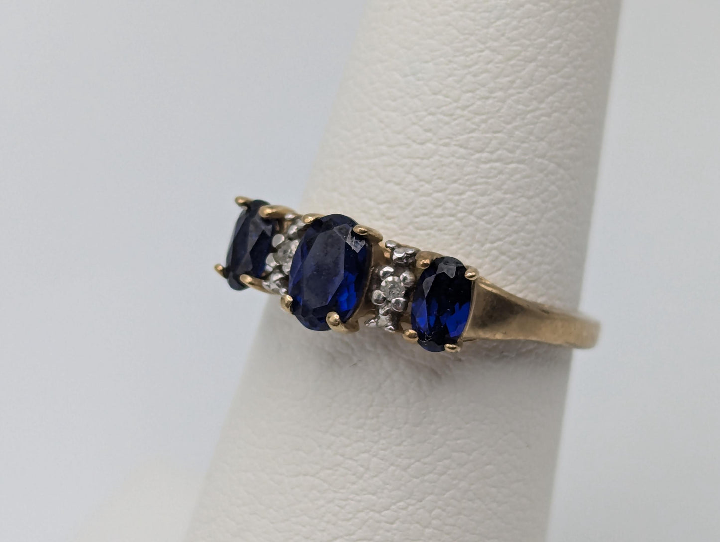 10k Yellow Gold Blue Sapphire Diamond Ring. Wedding Ring.Promise Band