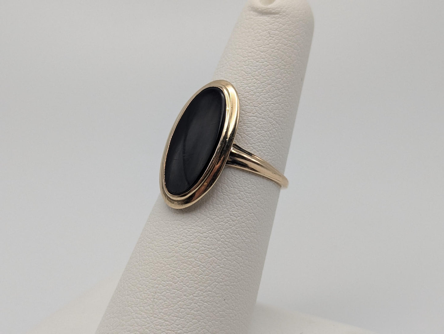 10k Yellow Gold Black Oval Cut Onyx Ring Womens Midnight Black Onyx Cocktail Wedding Ring