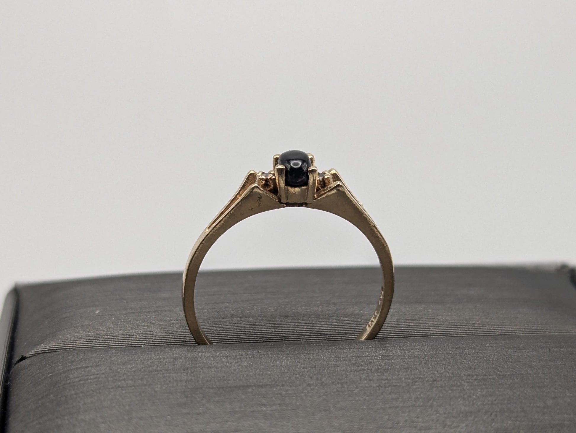 10k Yellow Gold Black Star Sapphire Diamond Band Promise Wedding Ring