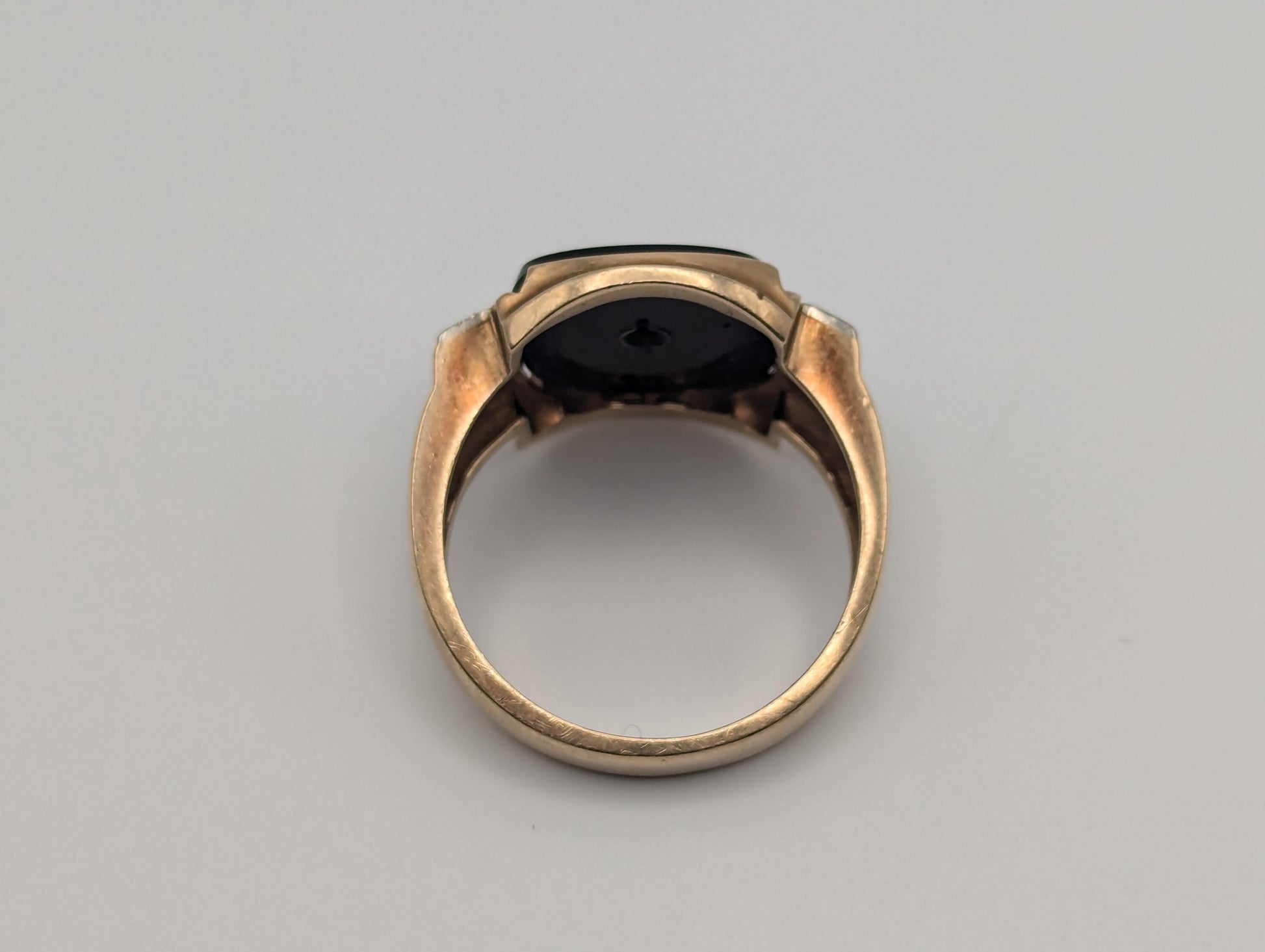 Vintage Solid Gold 7.3gr 10k Black Onyx Diamond Ring Signet Wedding Ring HEAVY!