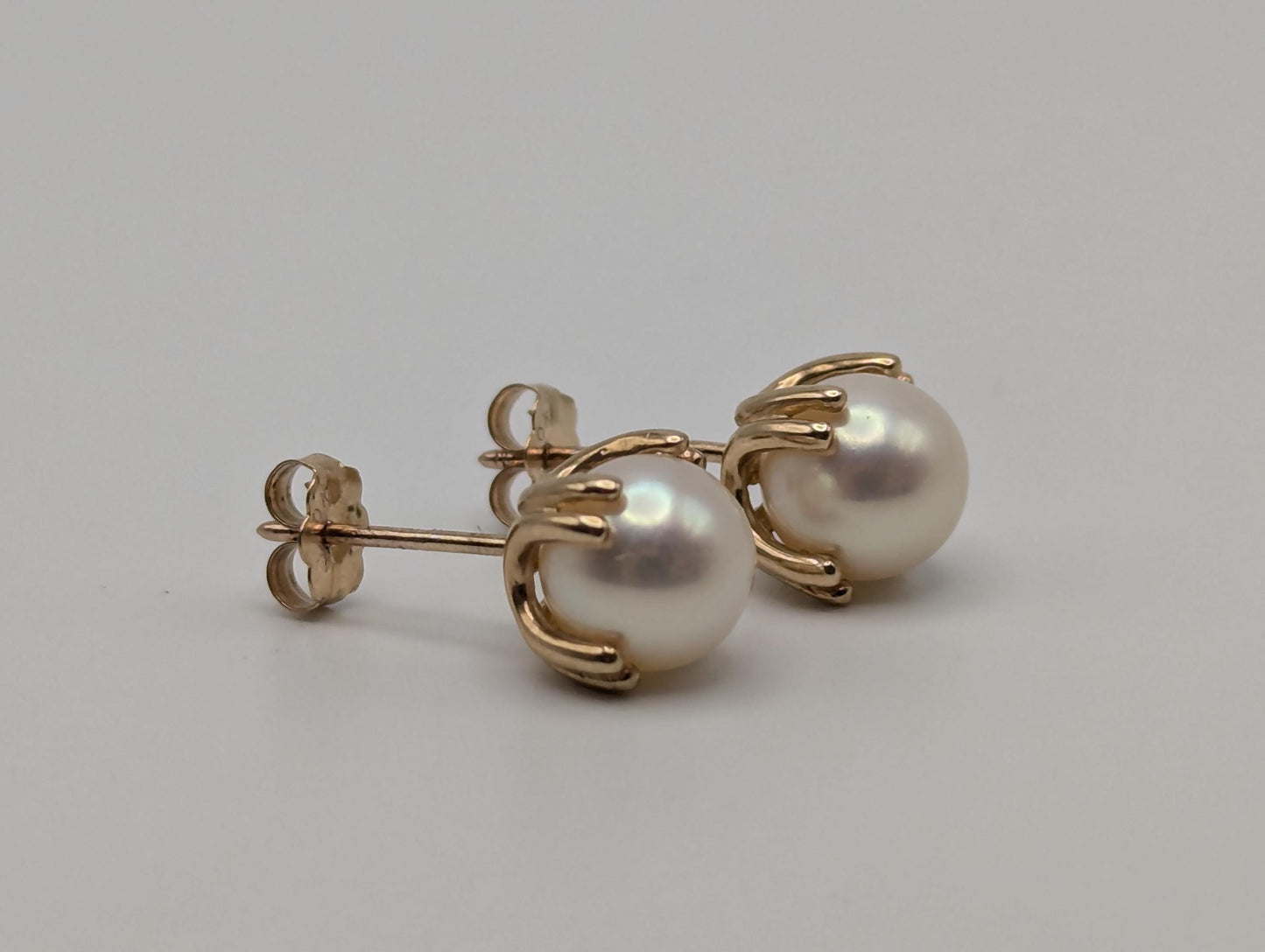 10k Yellow Gold Pearl Stud Earrings. White Pearl Studs 6.7 mm