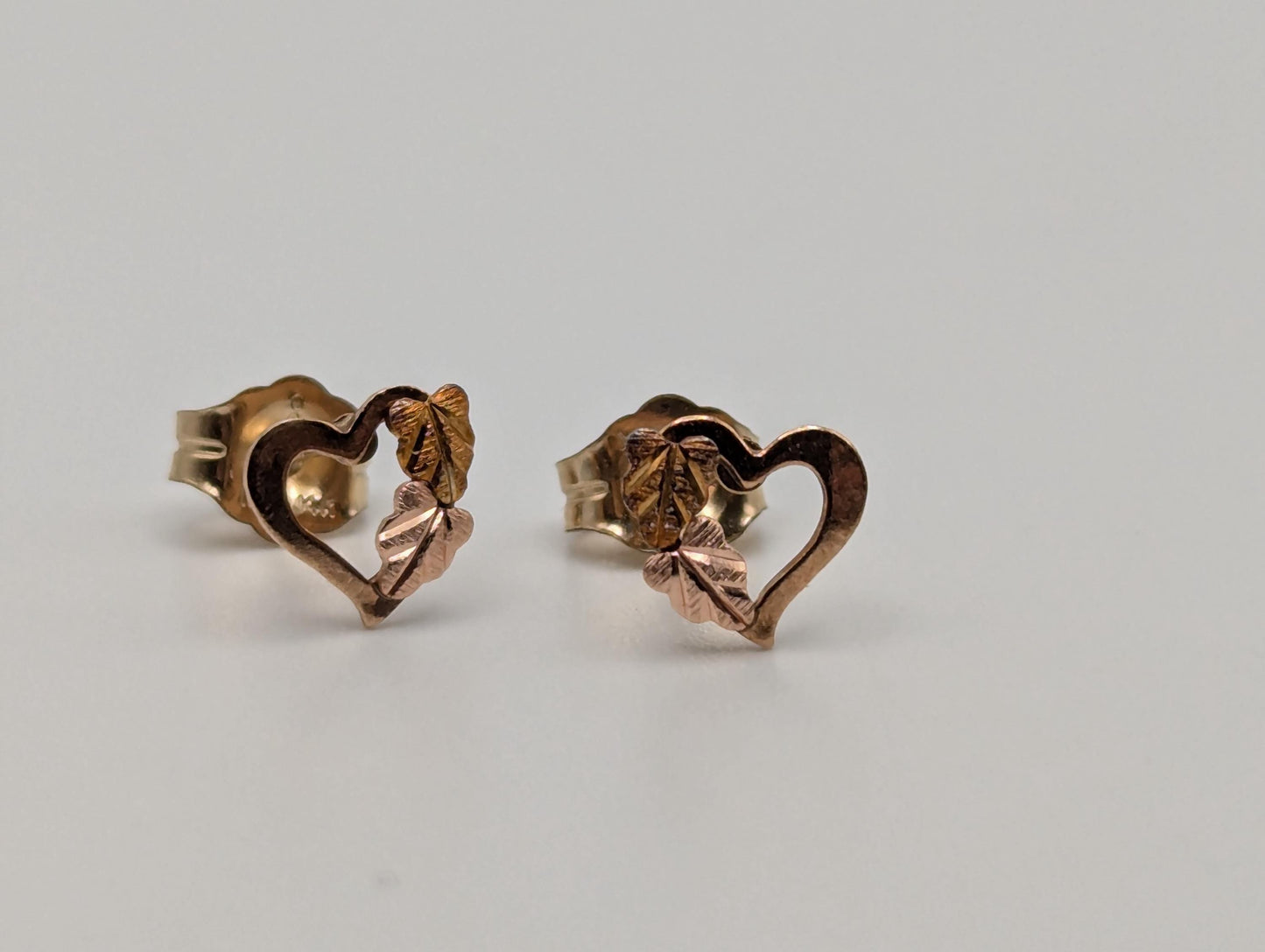 10k 12k Black Hills Gold Heart Earrings Tri Color Vintage Pierced Studs Gold Heart Earring