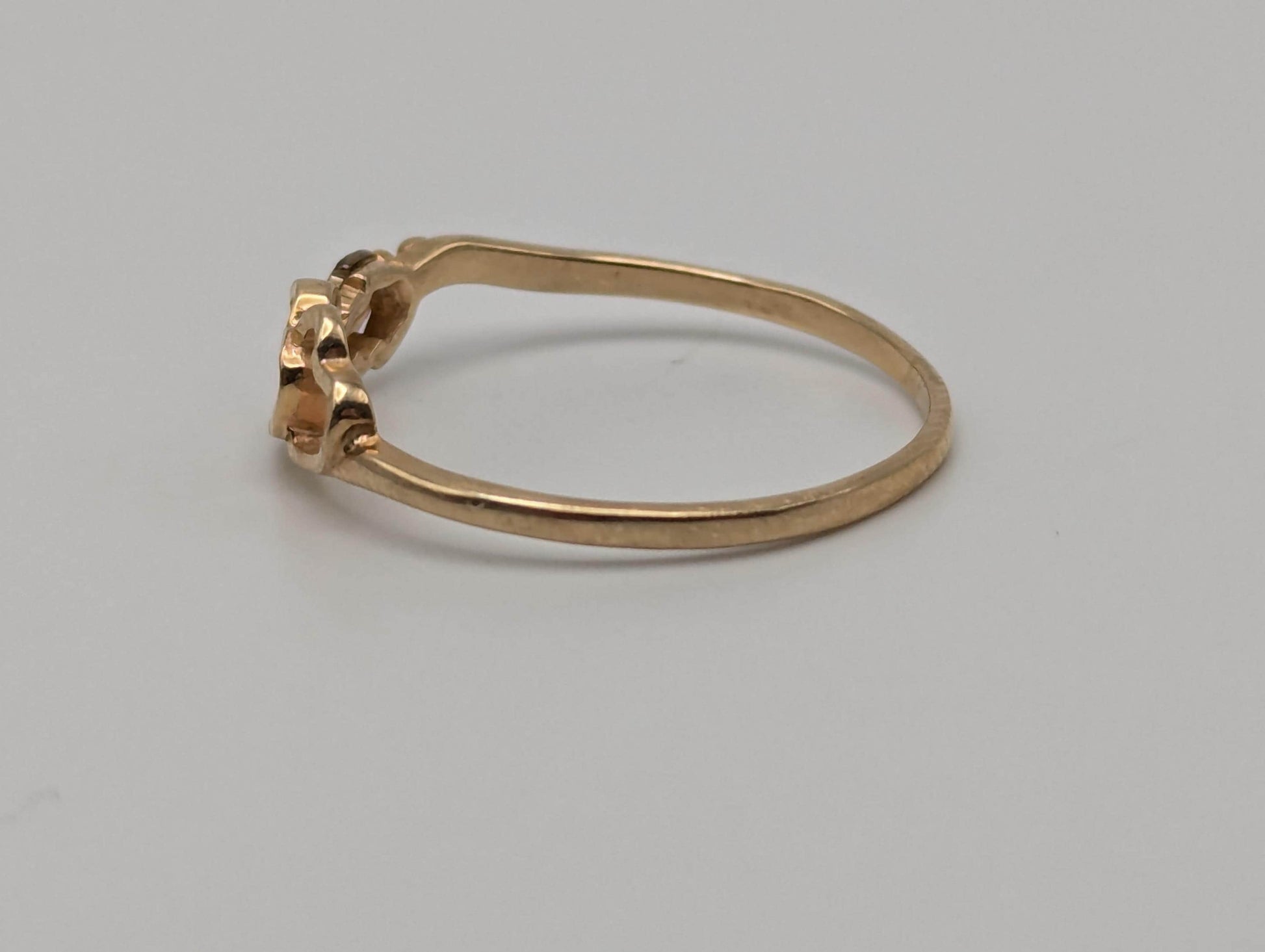 10k Multi-tone Gold Black Hills Heart Ring. Rose Gold Heart Vine Ring.