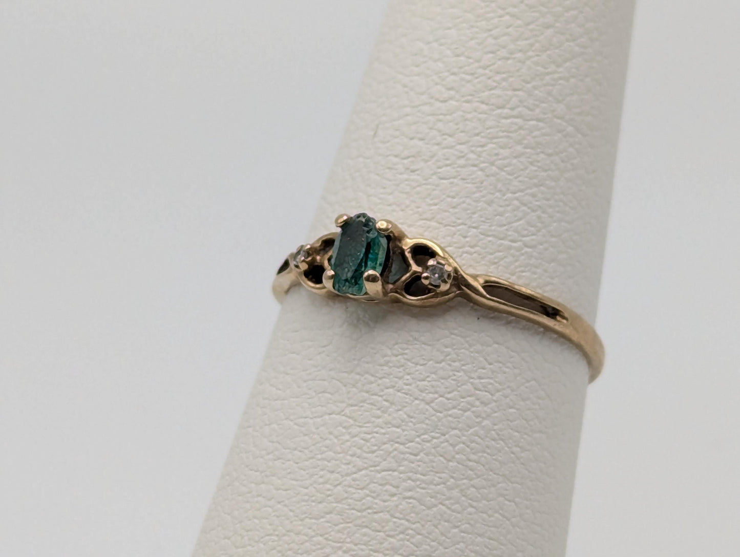 10k Yellow Gold Green Emerald Diamond Ring Wedding Ring Promise Band