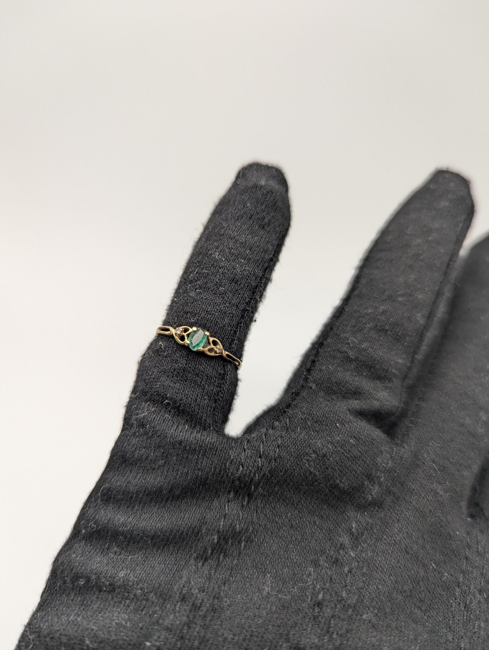 10k Yellow Gold Green Emerald Diamond Ring Wedding Ring Promise Band