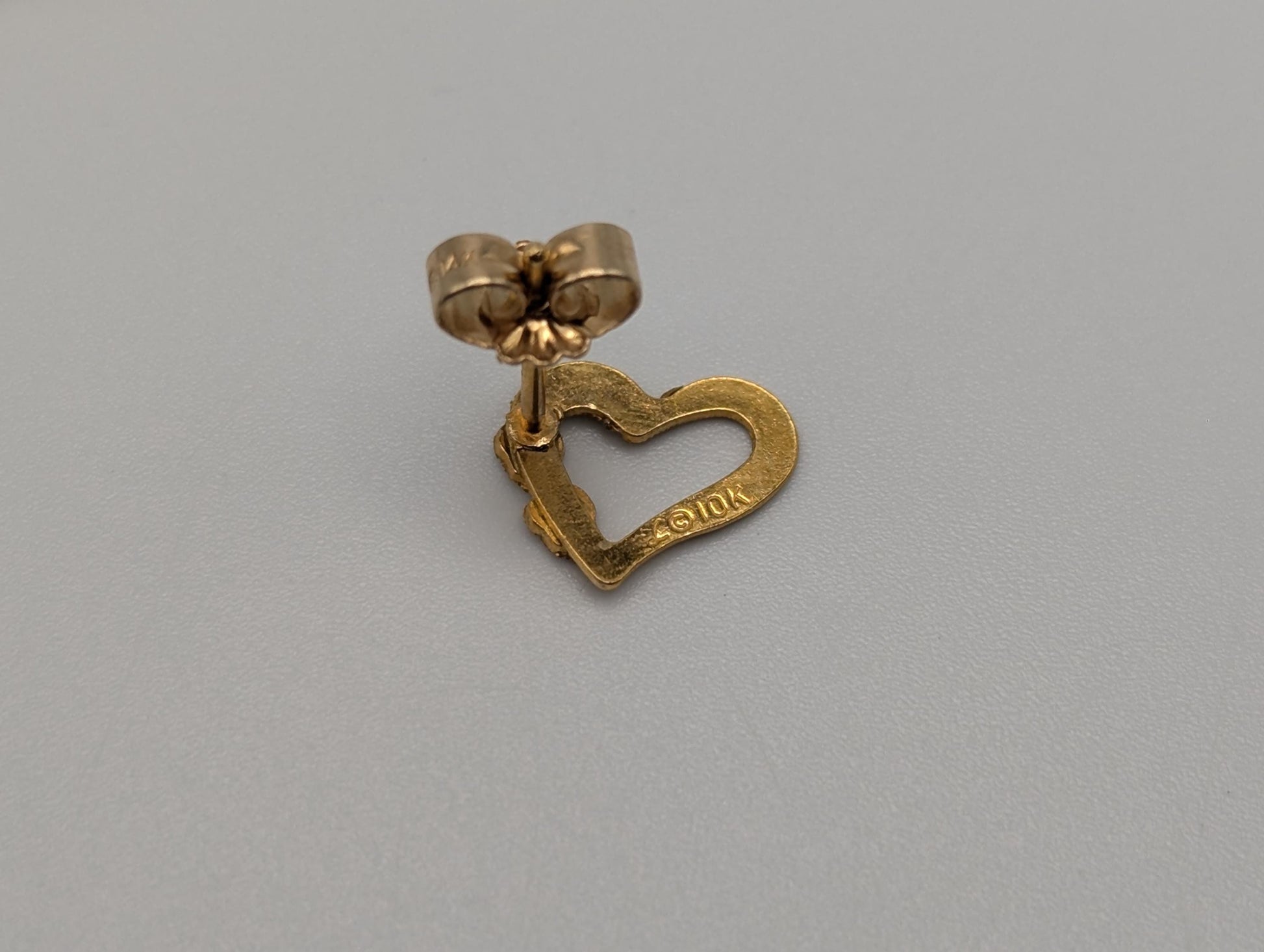 10k 12k Black Hills Gold Heart Earrings Tri Color Vintage Pierced Studs Gold Heart Earring