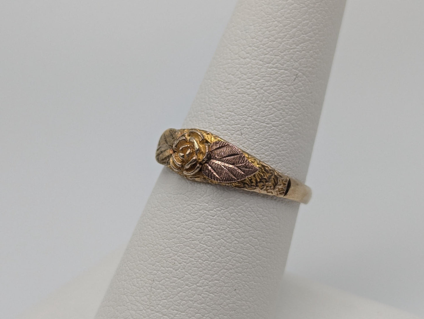 10k Multi-tone Gold Black Hills Signet Ring. Rose Gold Flower Vine Ring. Rose Ring.