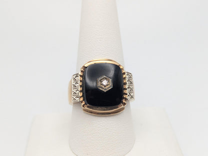 Vintage Solid Gold 7.3gr 10k Black Onyx Diamond Ring Signet Wedding Ring HEAVY!