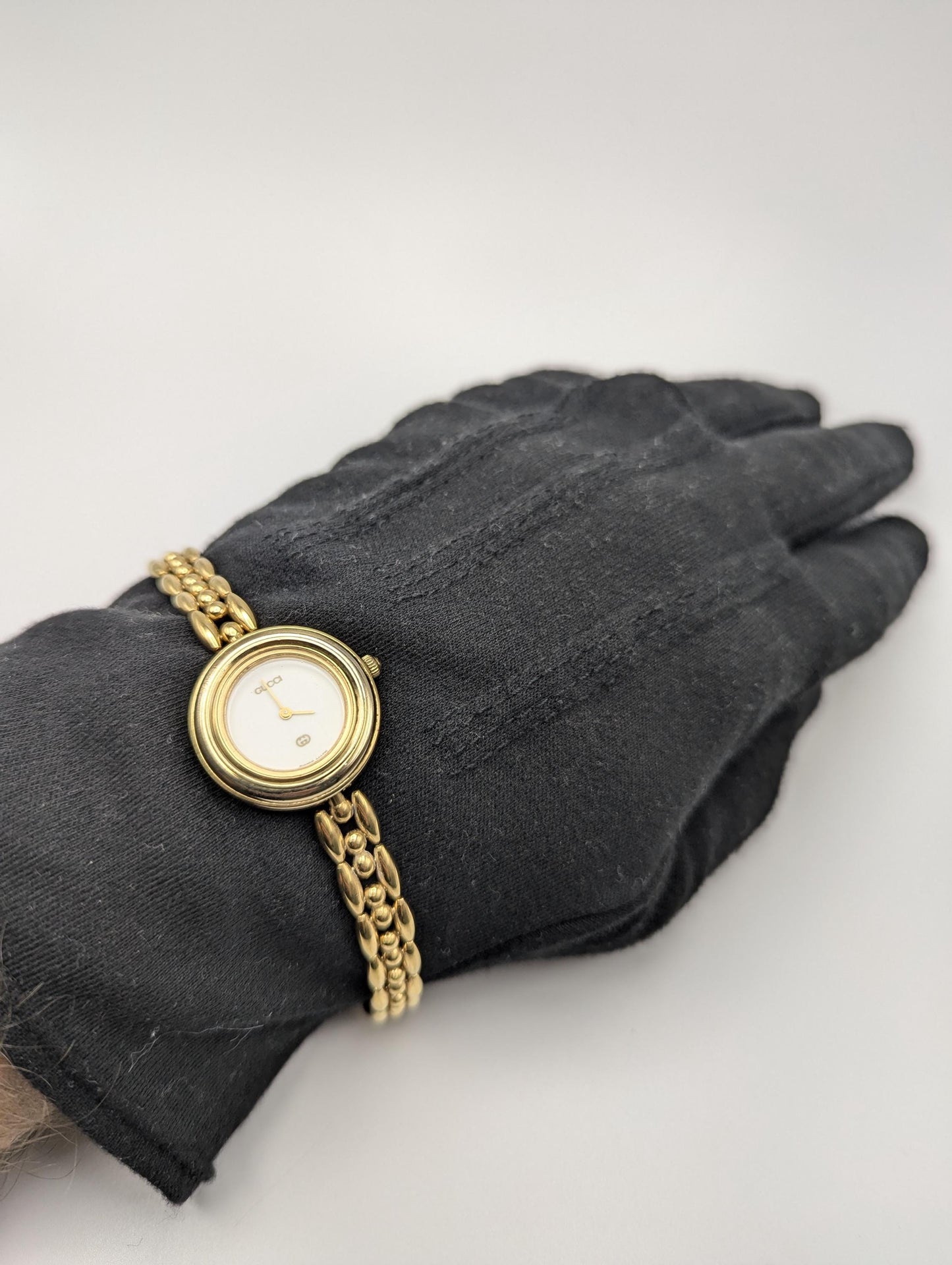 Vintage Gucci Womens Wristwatch 90s Gucci Quartz Watch