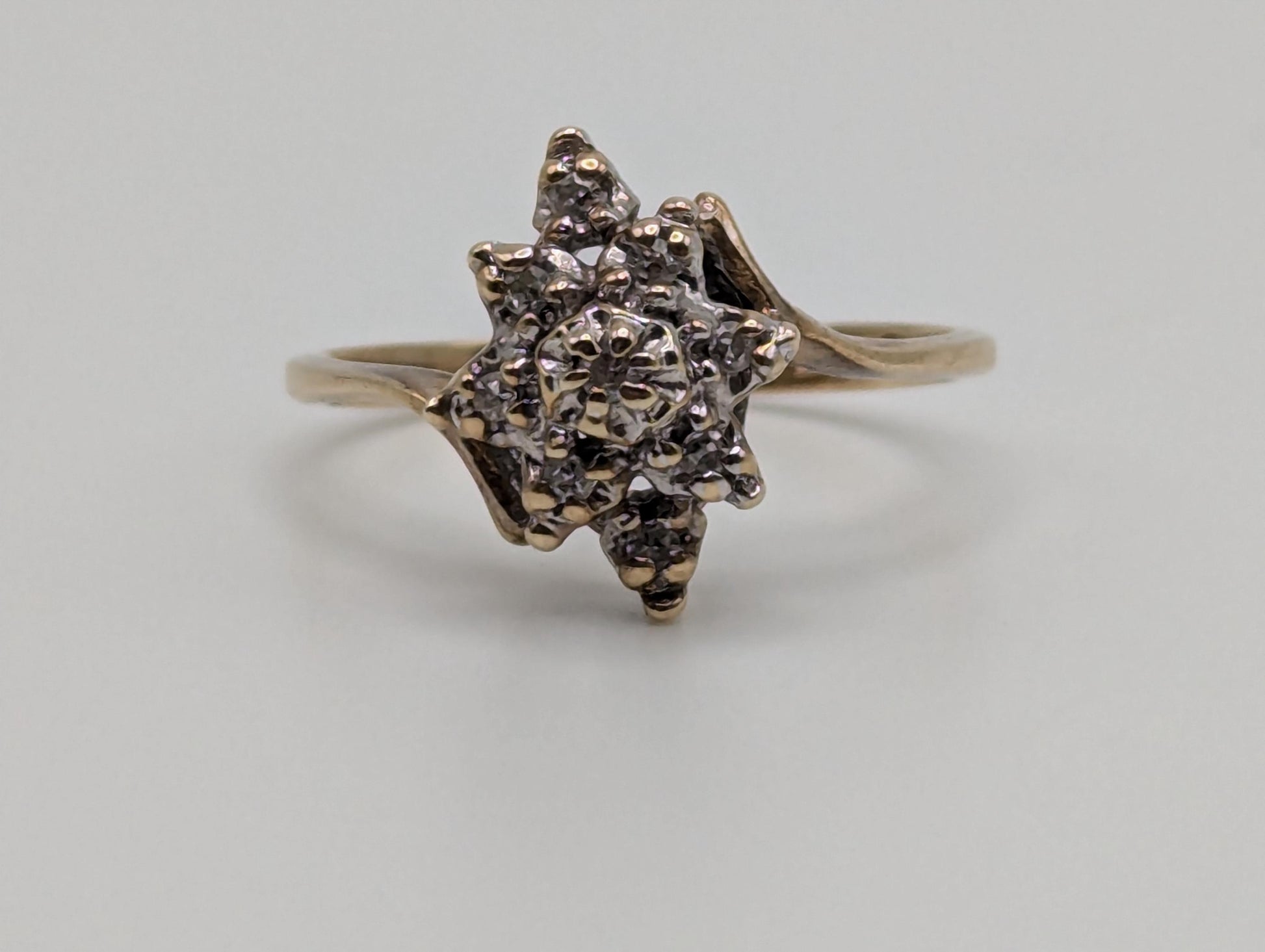 10k Yellow Gold Diamond Cluster Ring. Diamond Flower Band Wedding Cocktail Ring