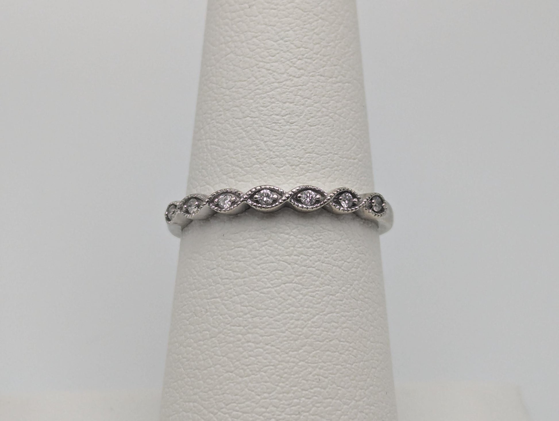 10k White Womens Diamond Stackable Art Deco Ring Half Eternity Band Wedding Band