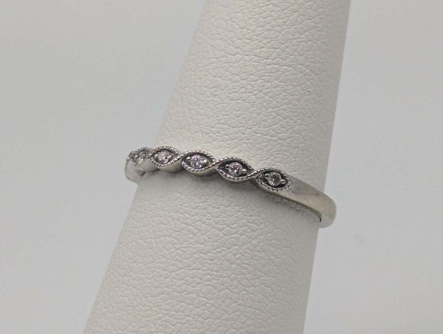 10k White Womens Diamond Stackable Art Deco Ring Half Eternity Band Wedding Band