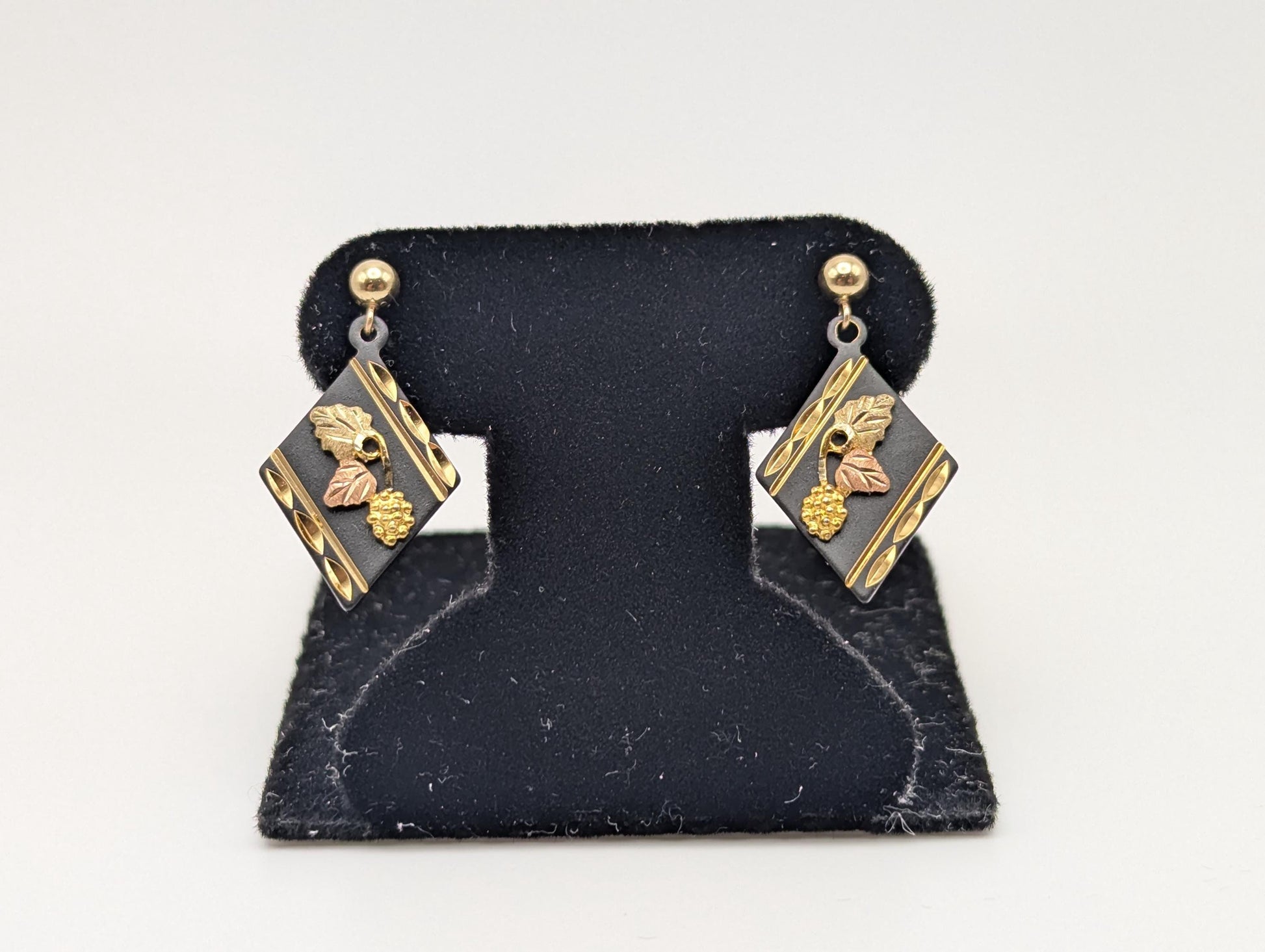 10k 12k Black Hills Gold Traditional Black Diamond Shaped Dangle Earrings