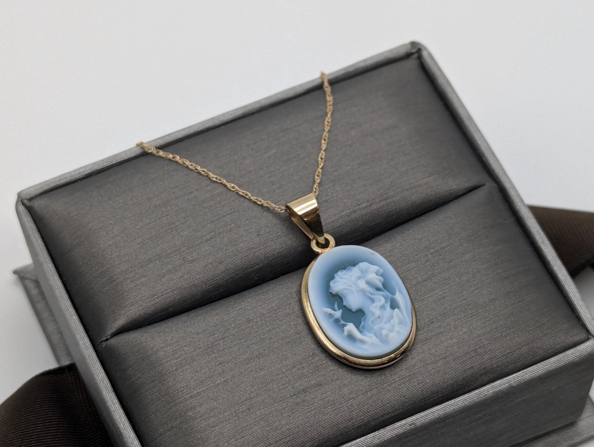 14k Italy Yellow Gold Lady Cameo Pendant Necklace. Blue Agate Cameo Necklace.