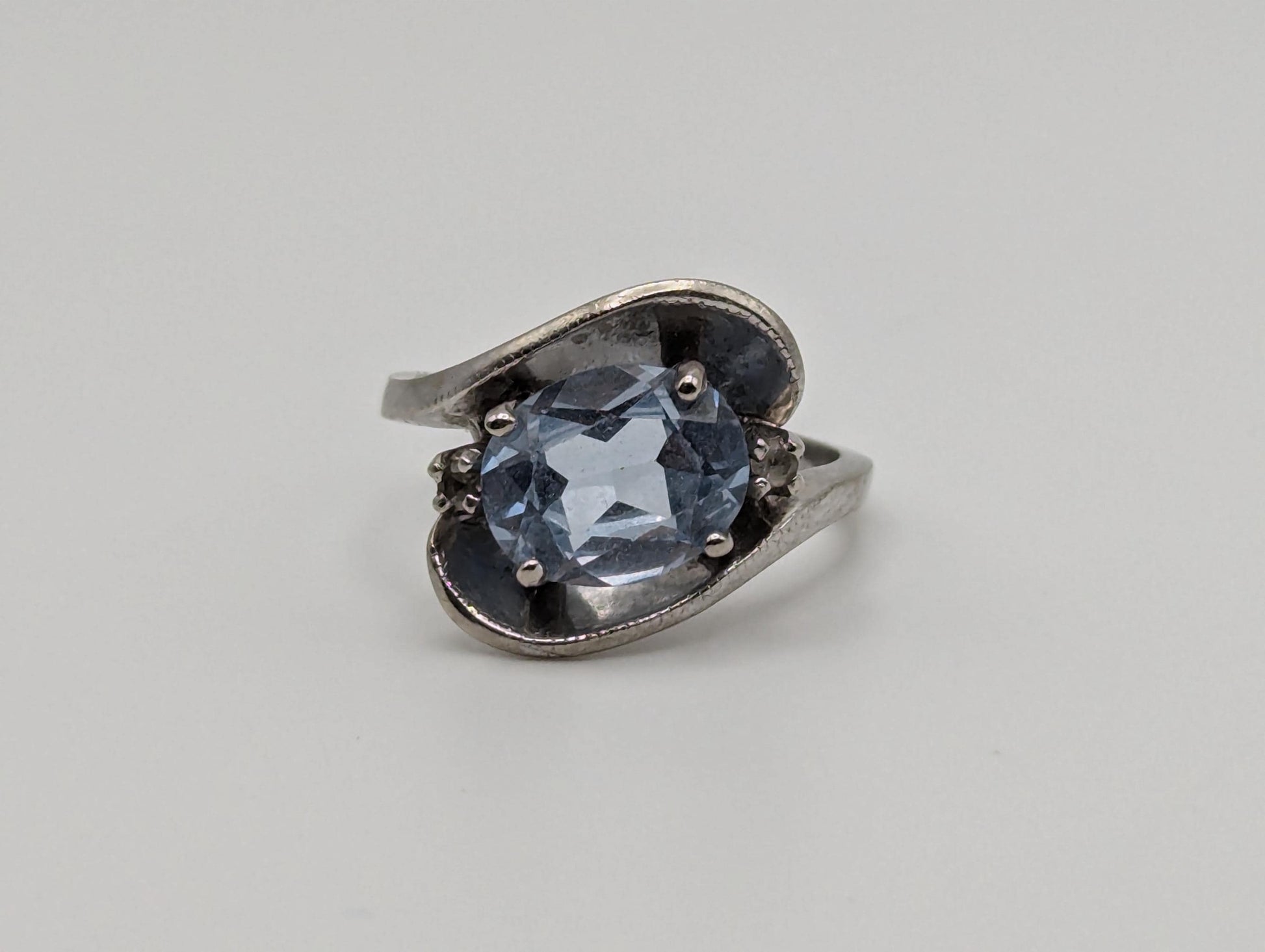 14k White Gold Blue Spinel Ring. Cocktail Statement Ring.