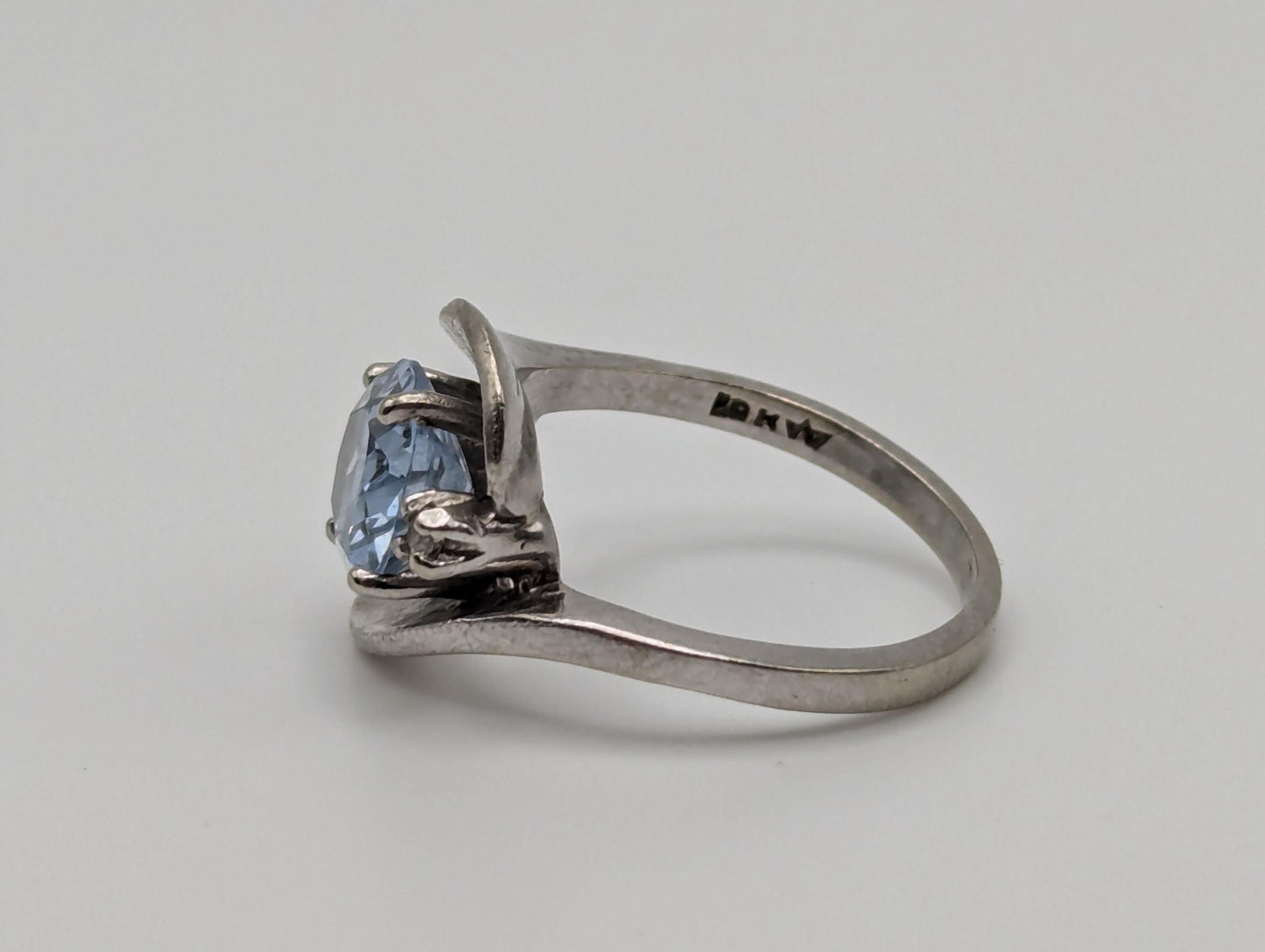 14k White Gold Blue Spinel Ring. Cocktail Statement Ring.