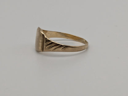 10k Vintage Pinky Signet Ring. Wedding Ring Cigar Band