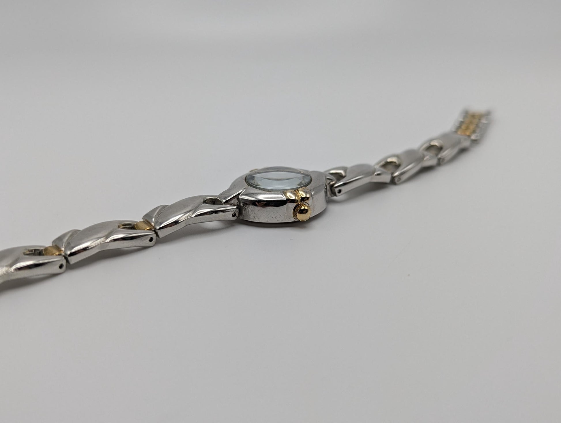 Vintage Gucci Womens Wristwatch 90s Gucci Quartz Watch
