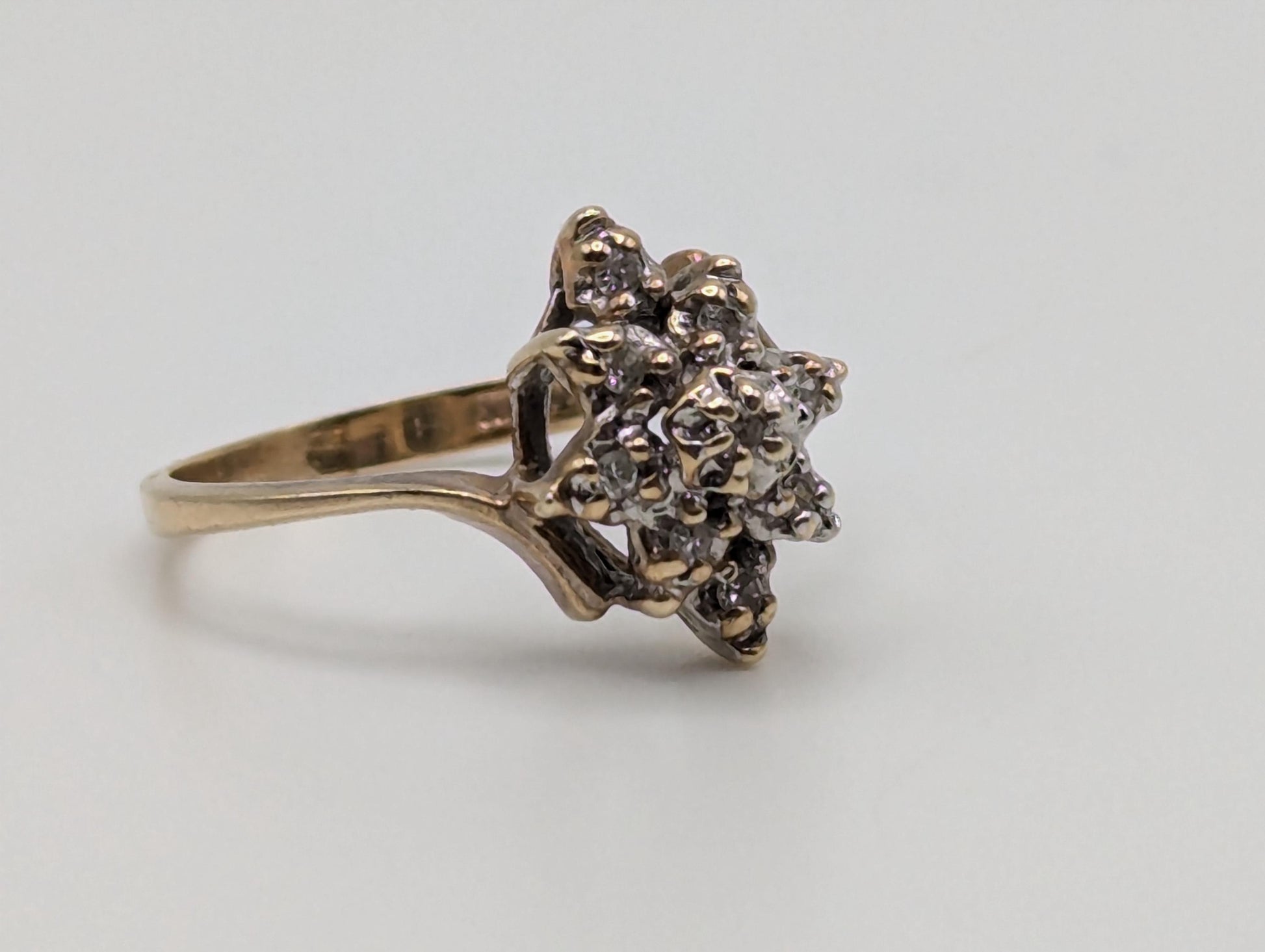 10k Yellow Gold Diamond Cluster Ring. Diamond Flower Band Wedding Cocktail Ring