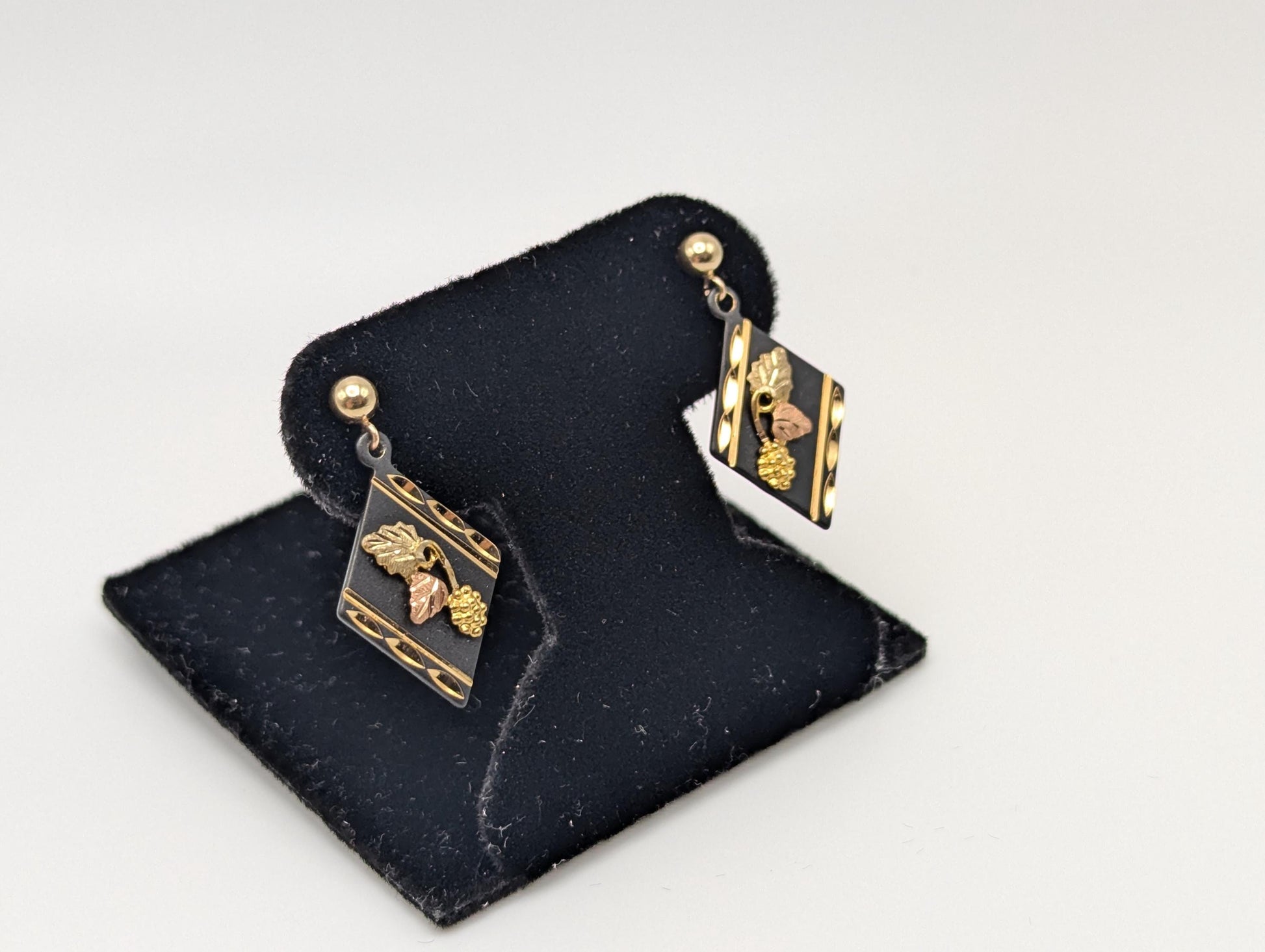 10k 12k Black Hills Gold Traditional Black Diamond Shaped Dangle Earrings