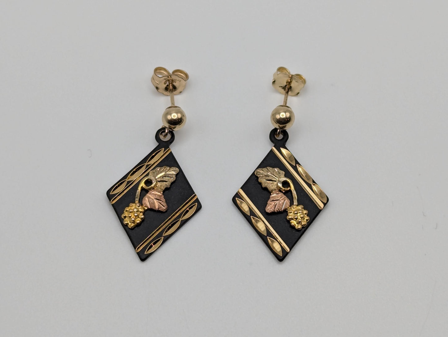 10k 12k Black Hills Gold Traditional Black Diamond Shaped Dangle Earrings