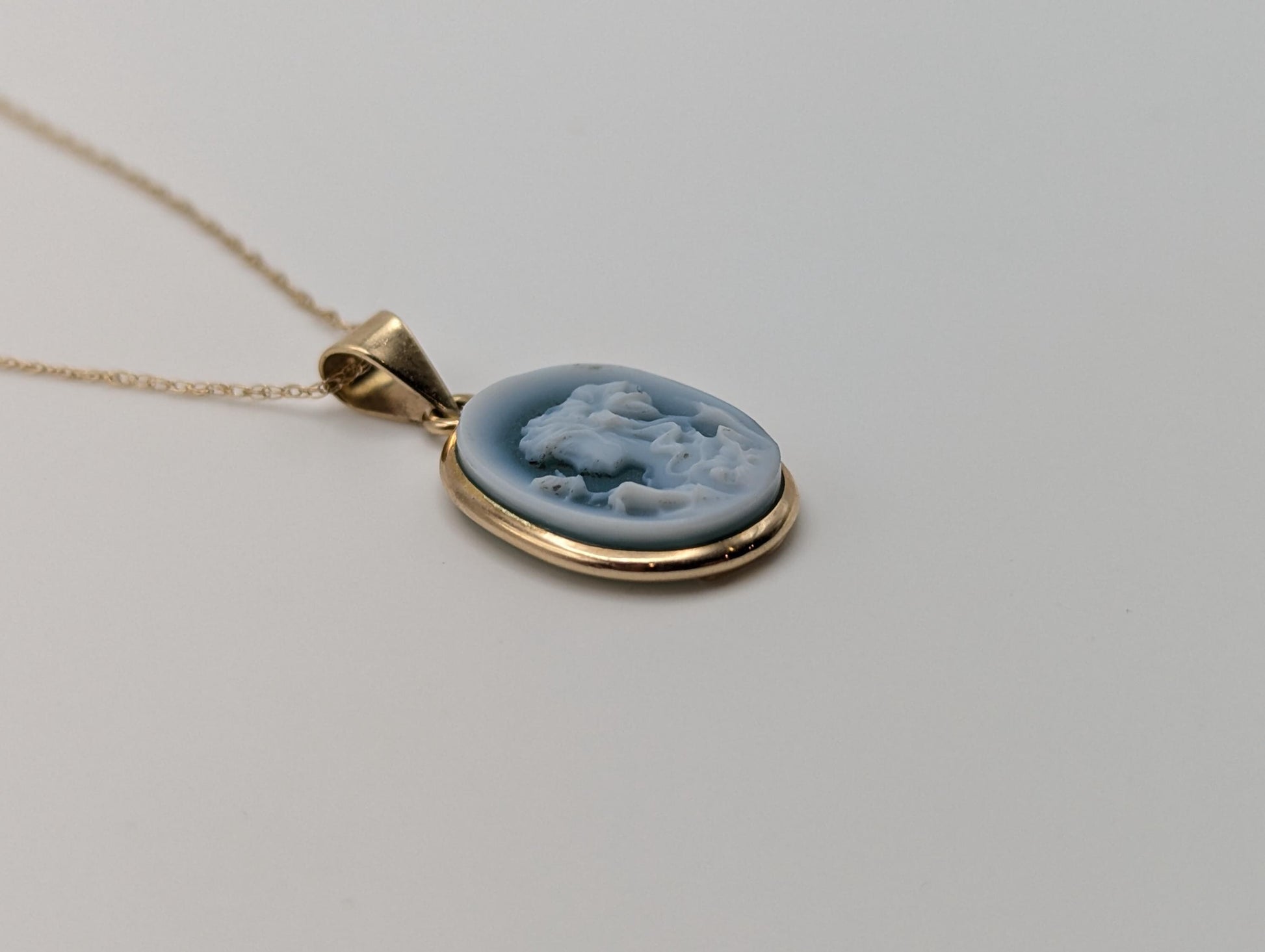 14k Italy Yellow Gold Lady Cameo Pendant Necklace. Blue Agate Cameo Necklace.