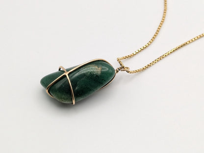 14k Yellow Gold Green Jade Aventurine Stone Necklace Pendant Box Chain 18"