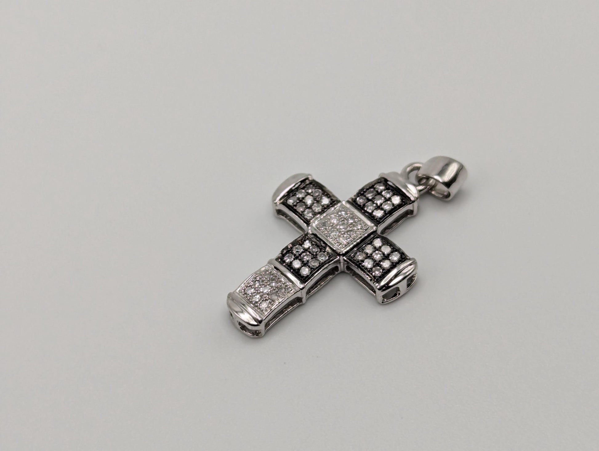 10K White Gold .27ctw Diamond Cross Pendant Crucifix Pendant Multi-Tone Gold Pendant