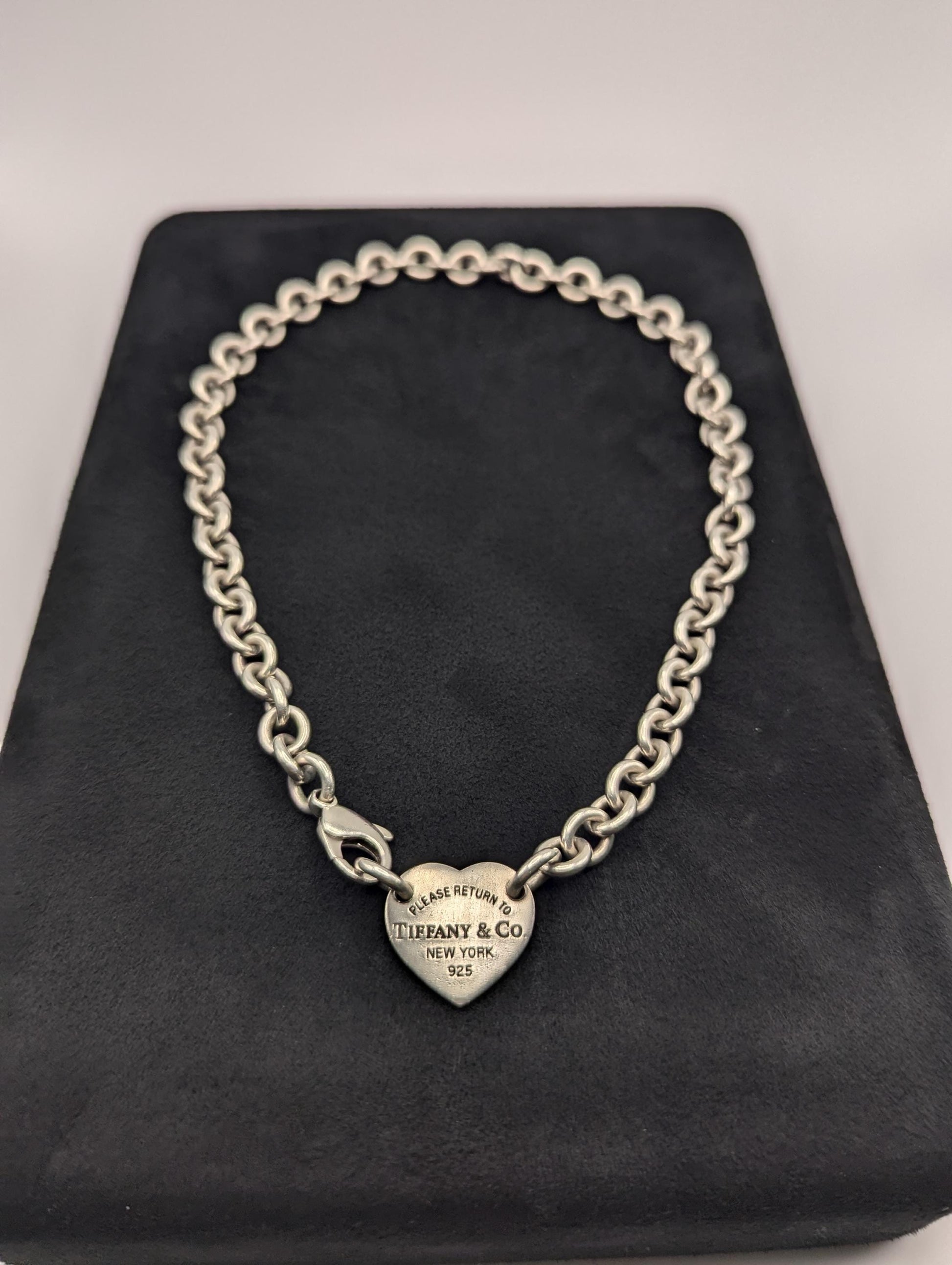 Tiffany & Co Heart Tag Necklace w Original Box. Vintage Tiffany Co Sterling Silver Choker.