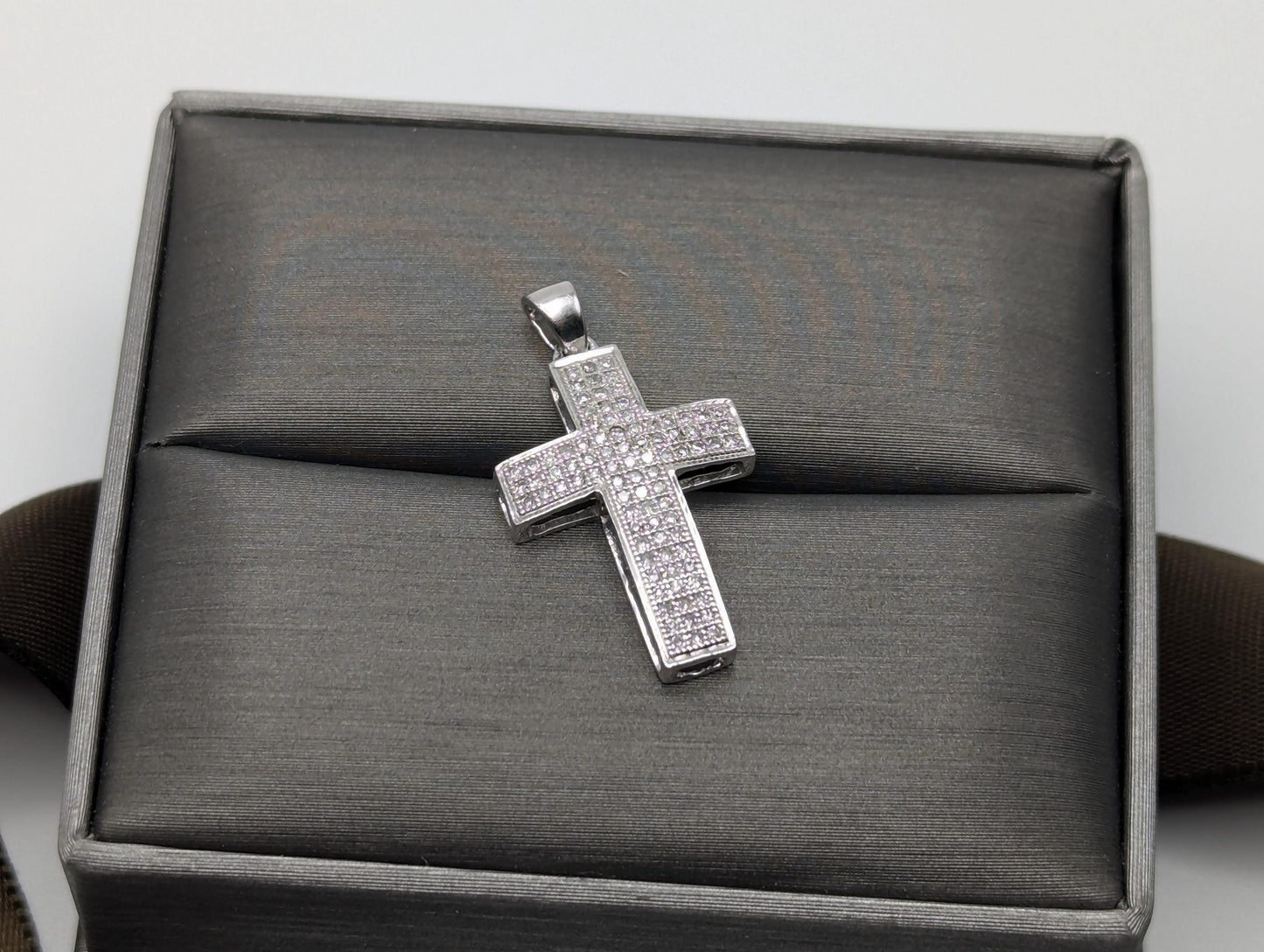 10K White Gold .52ctw Diamond Cross Pendant Crucifix Pendant