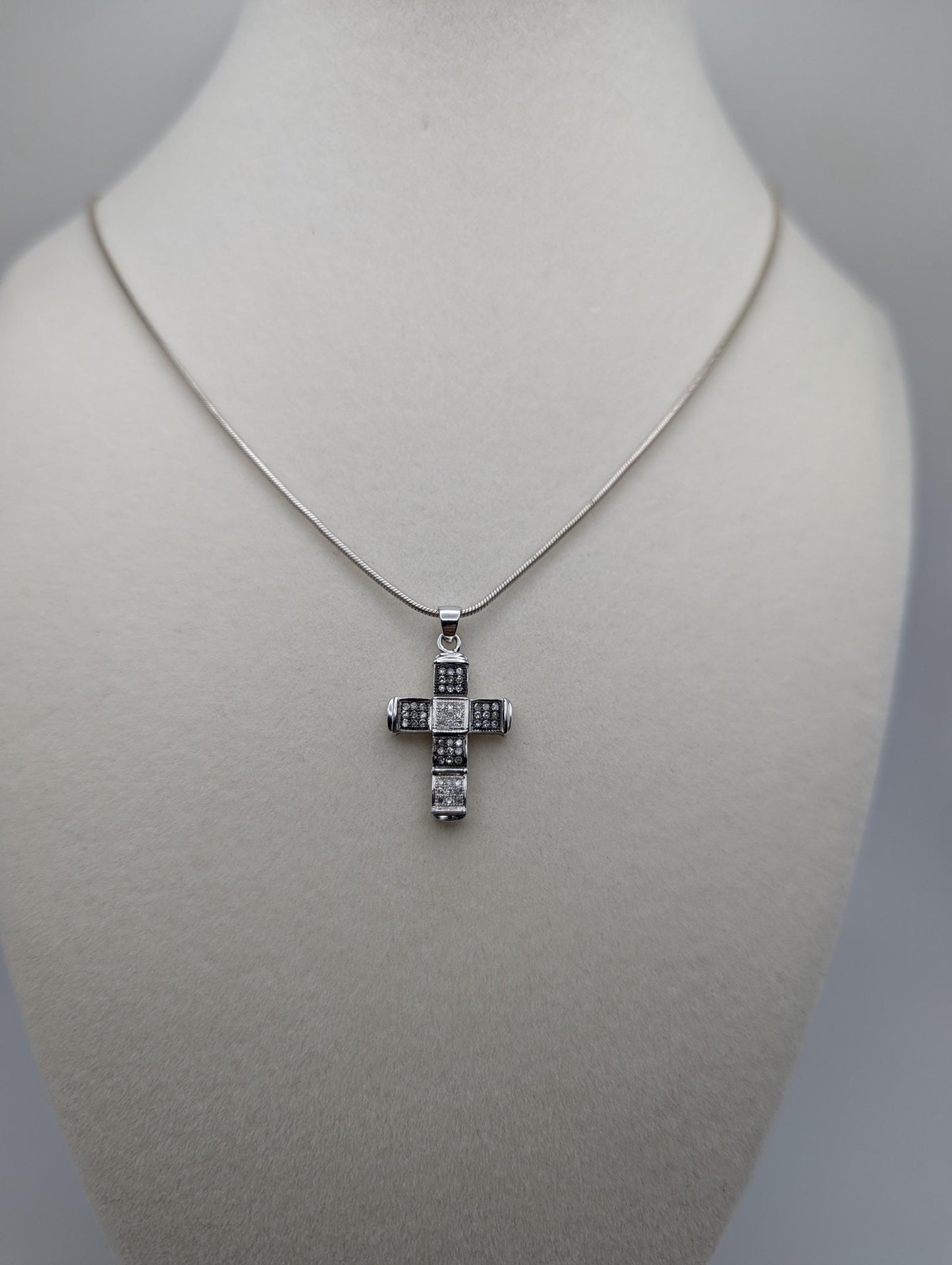 10K White Gold .27ctw Diamond Cross Pendant Crucifix Pendant Multi-Tone Gold Pendant